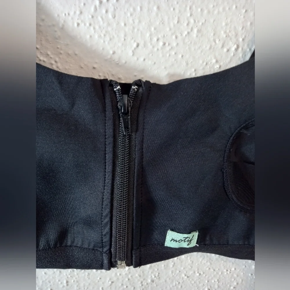 Motif Black Breastfeeding Bra L-Plus with Velcro